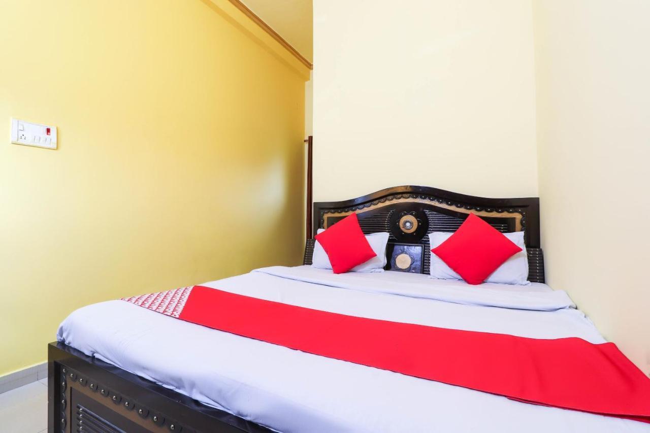 Oyo Hotel Rajendra Khalilabad Eksteriør bilde